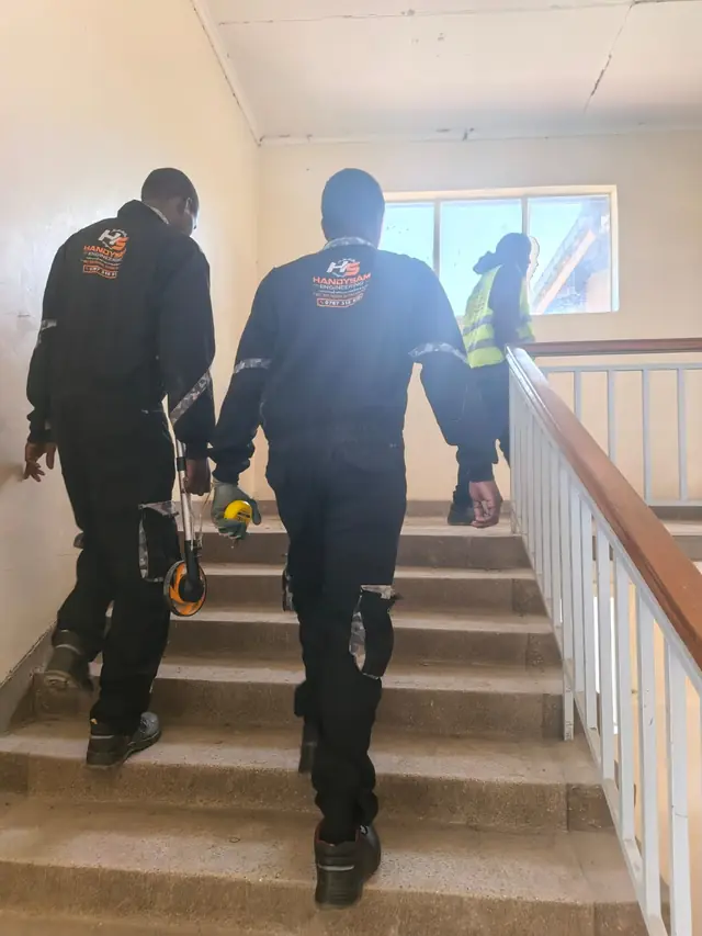 The team arriving on site